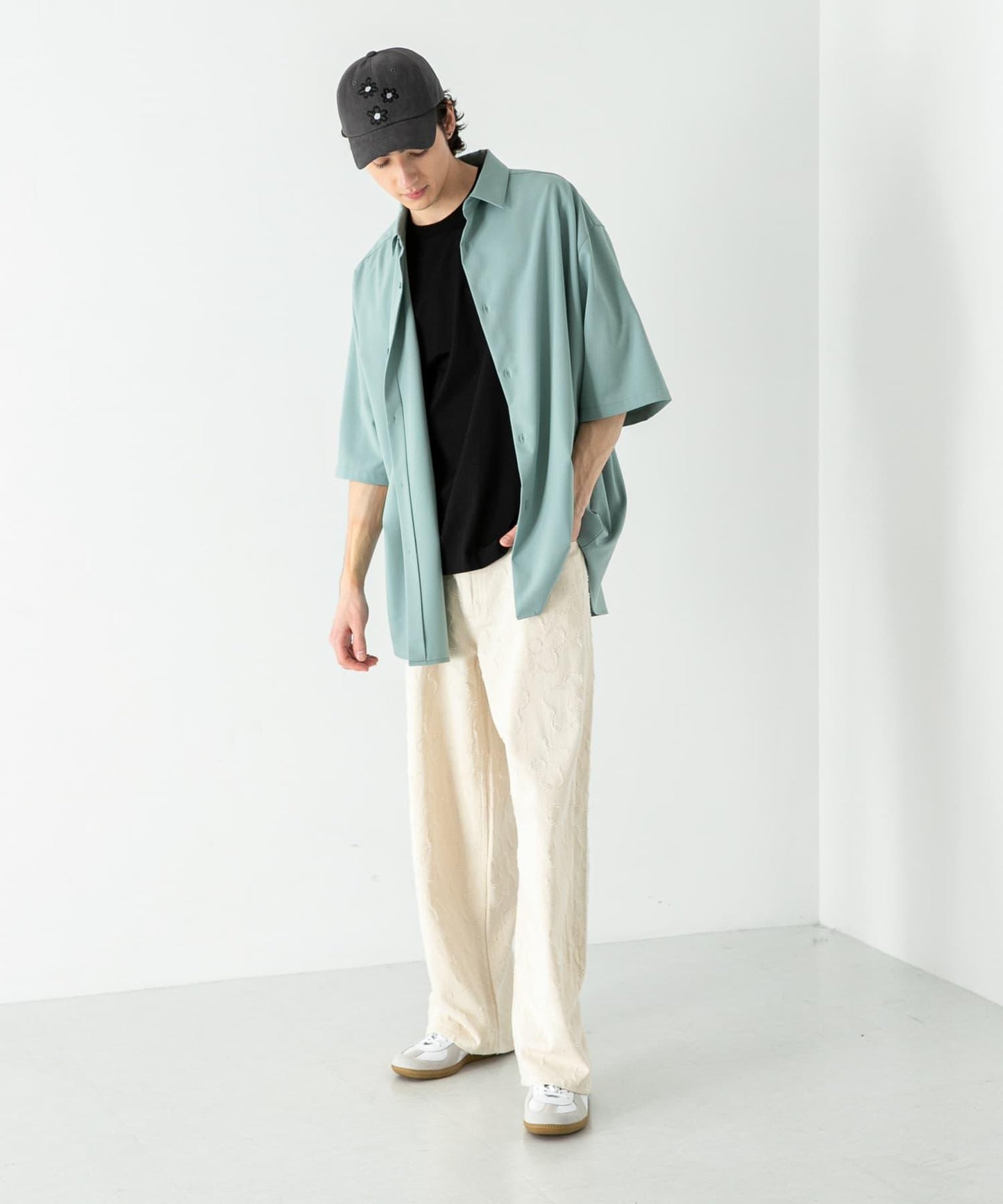 中性款超寬鬆五分袖襯衫