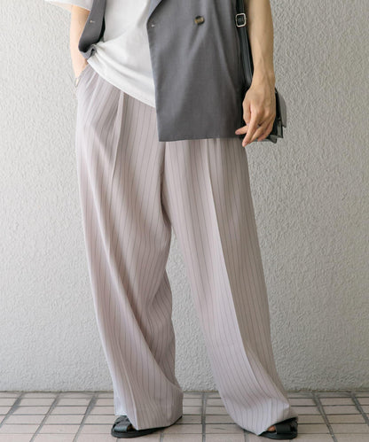 單褶細條紋寬鬆西裝褲