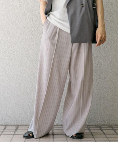 單褶細條紋寬鬆西裝褲