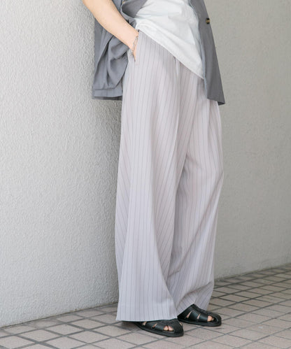 單褶細條紋寬鬆西裝褲