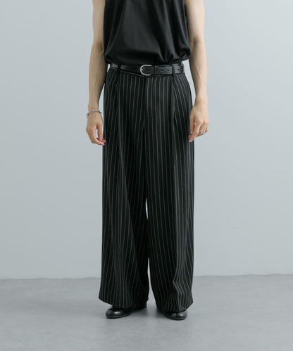 單褶細條紋寬鬆西裝褲