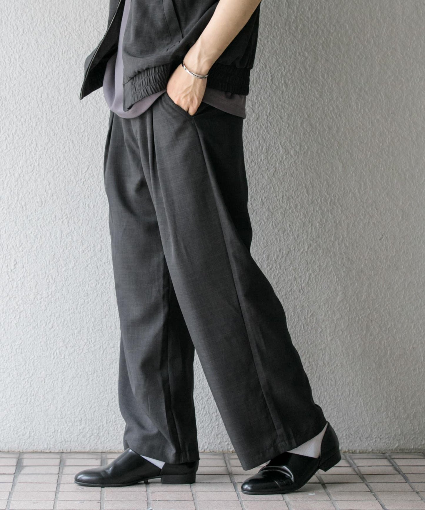 「易護理/套裝搭配」亞麻感褶皺寬腿褲