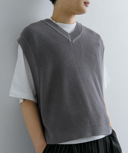 亞麻微短針織背心