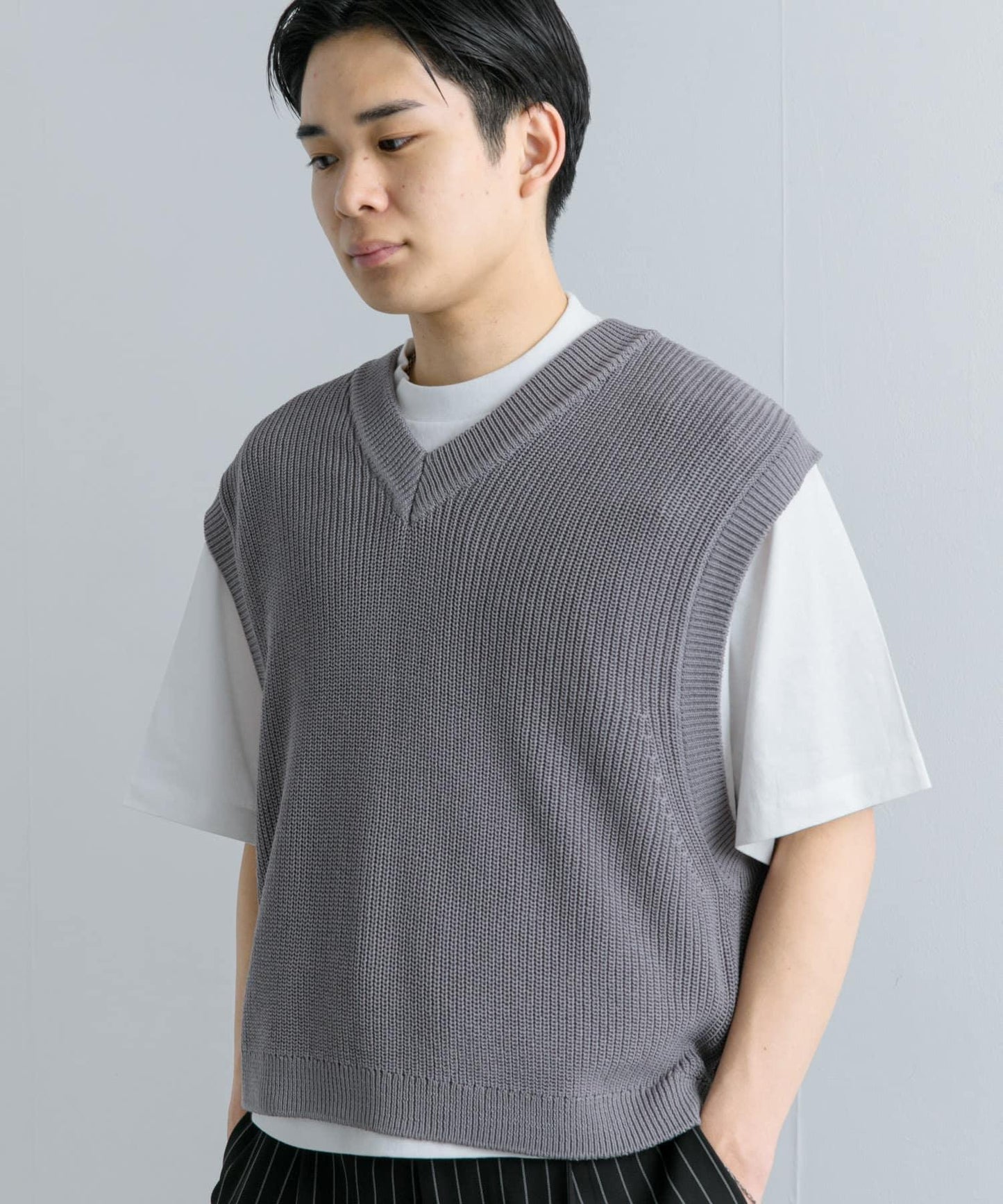 亞麻微短針織背心