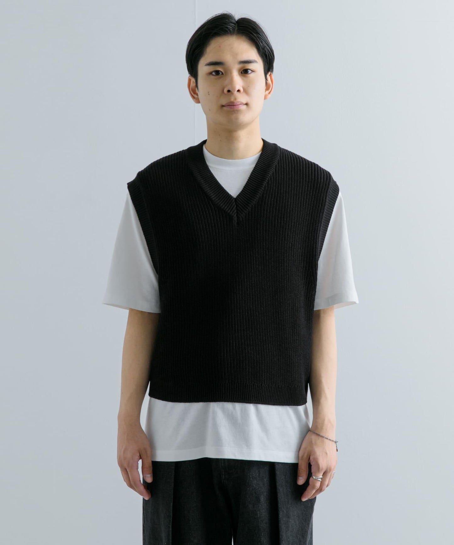 亞麻微短針織背心