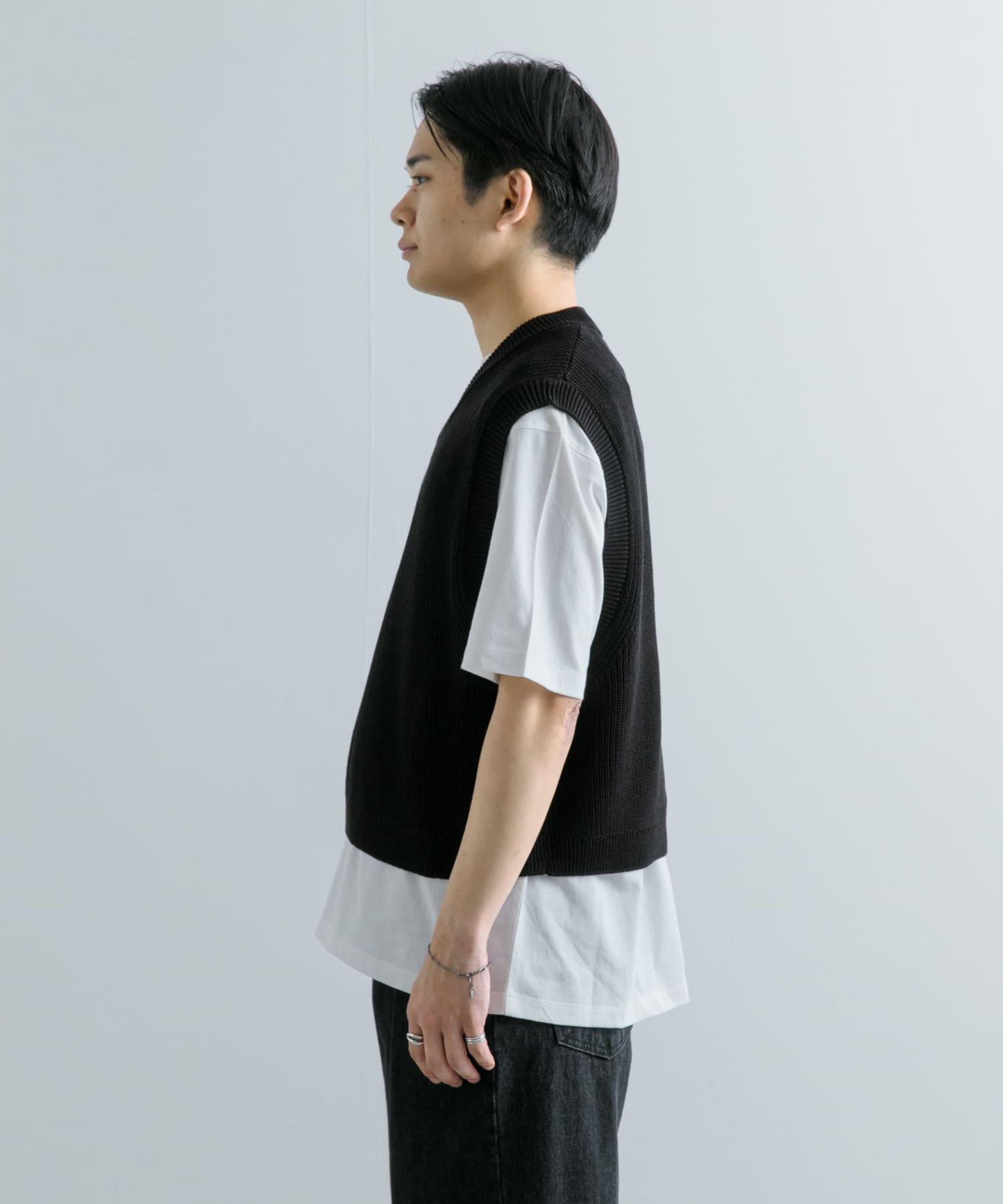 亞麻微短針織背心