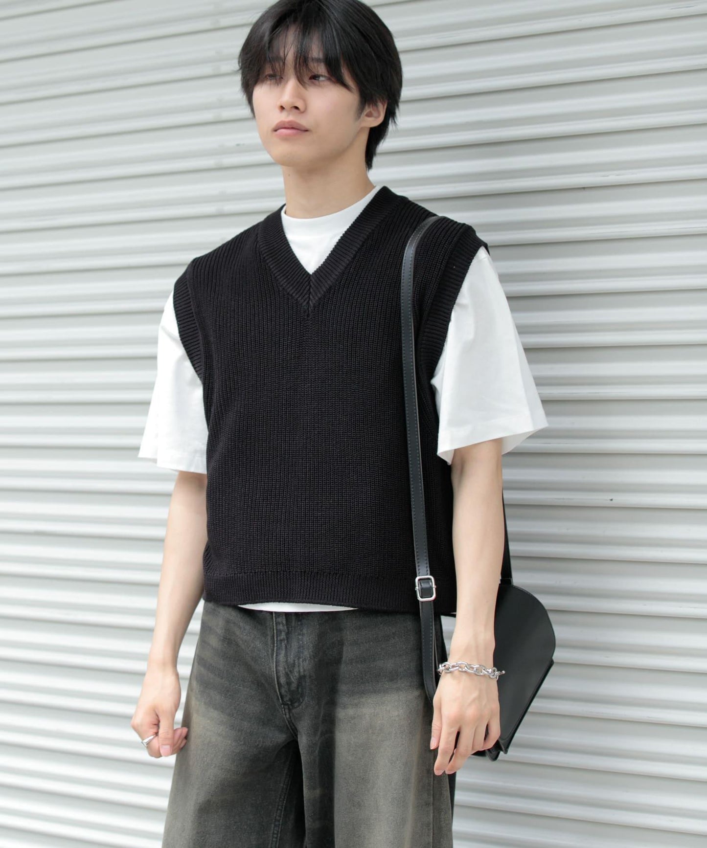 亞麻微短針織背心