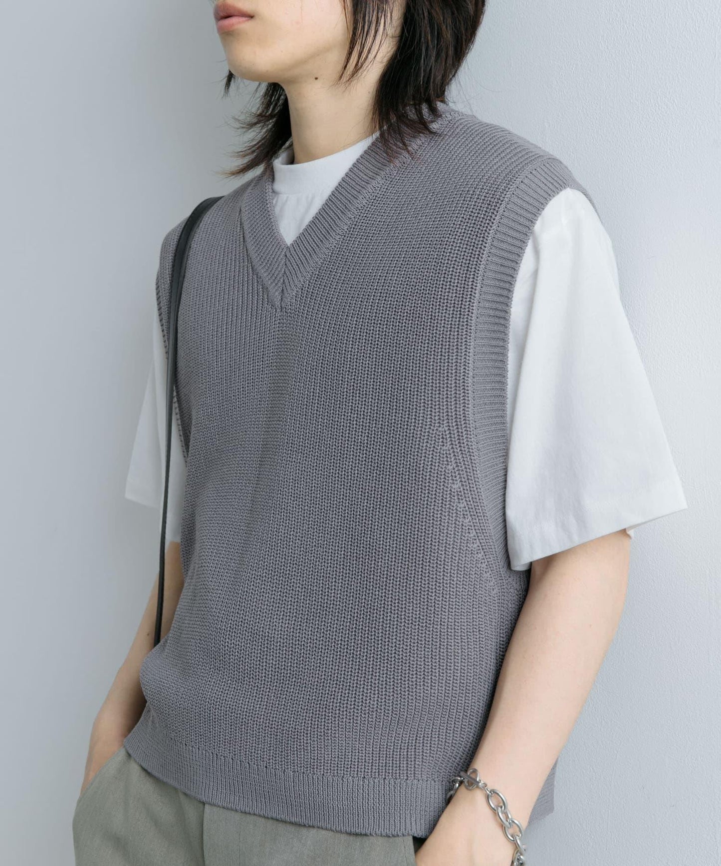 亞麻微短針織背心