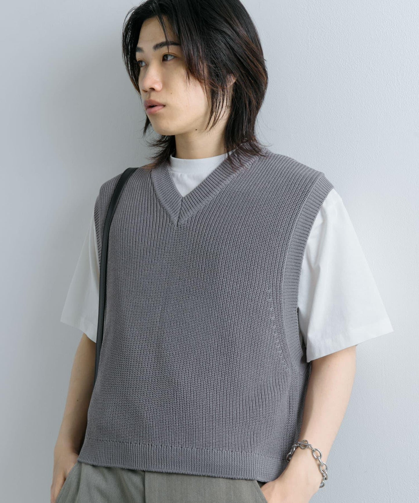 亞麻微短針織背心