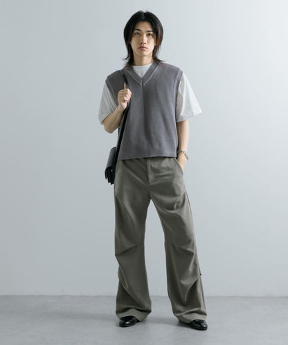 亞麻微短針織背心