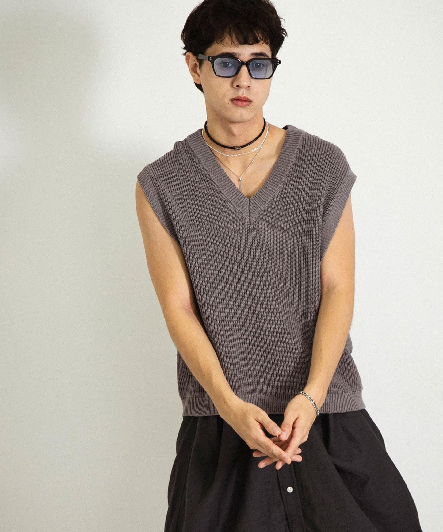 亞麻微短針織背心