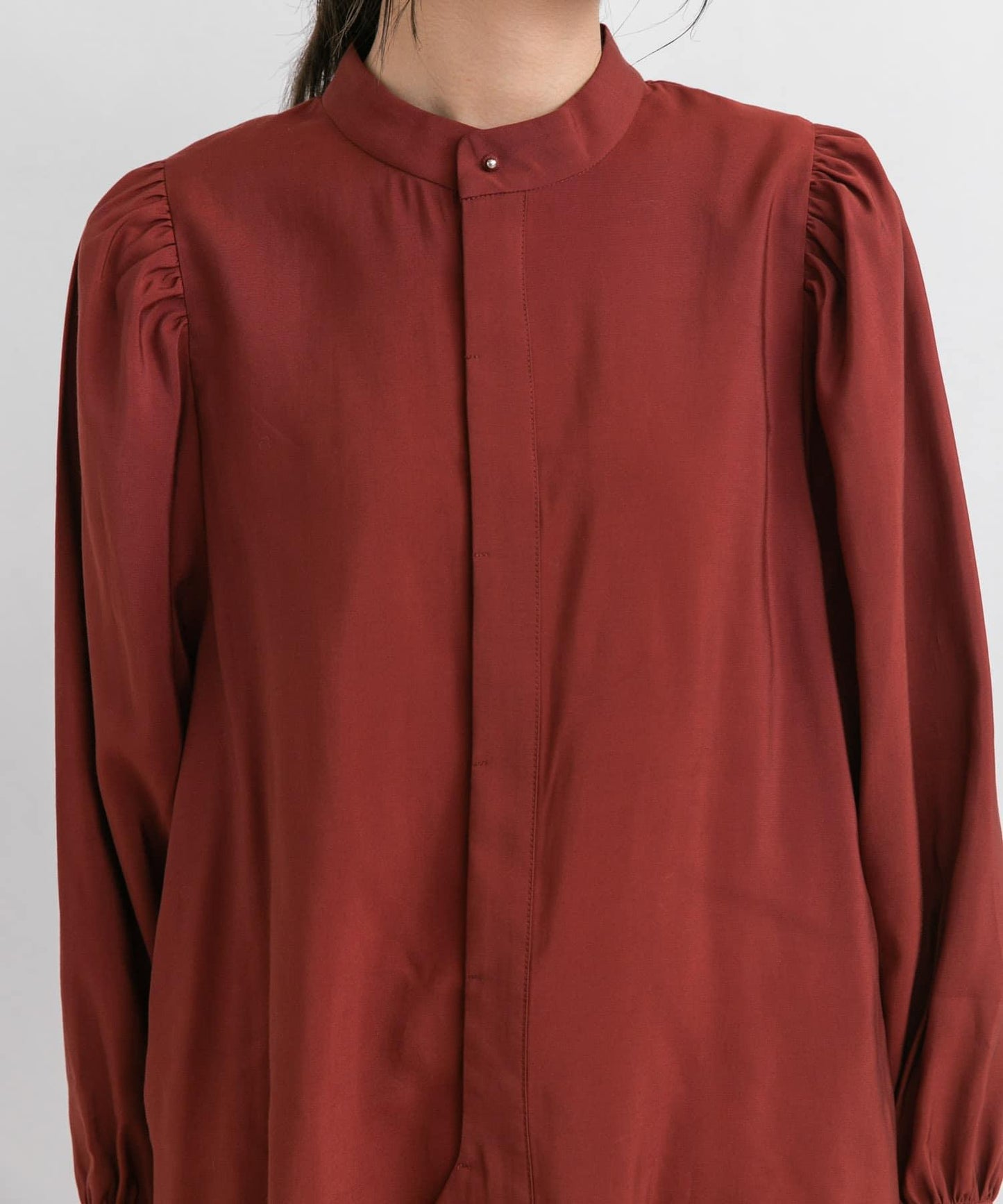 立領寬鬆袖襯衫