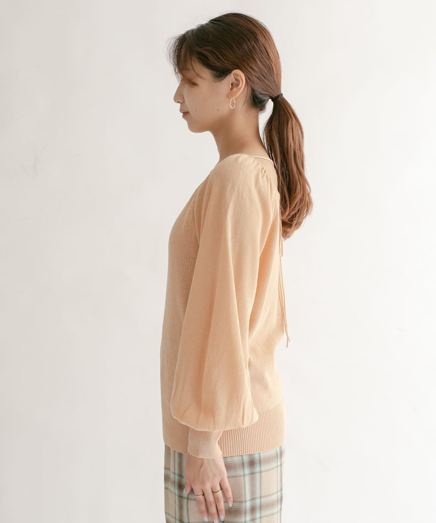 後背開口蓬鬆袖針織衫