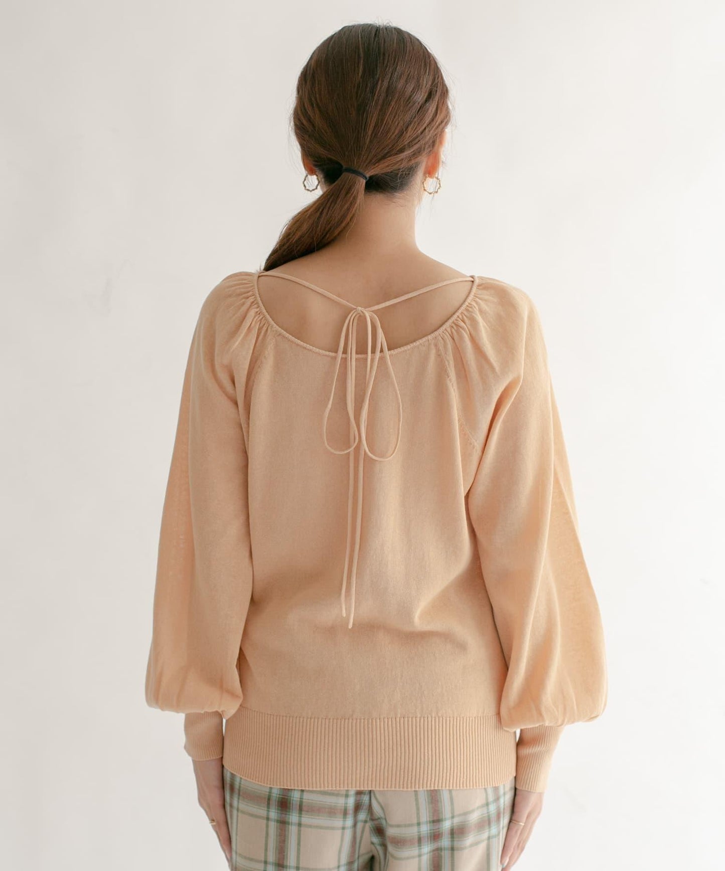 後背開口蓬鬆袖針織衫