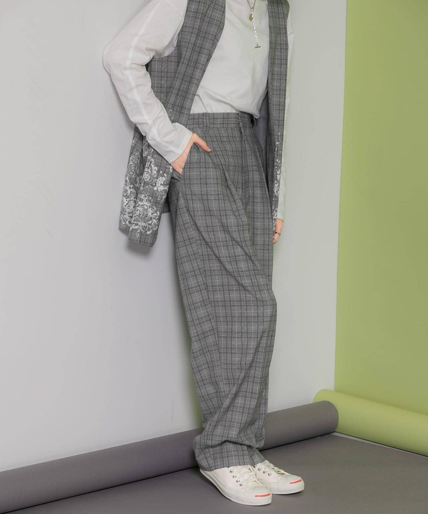 中線壓褶寬鬆格紋長褲