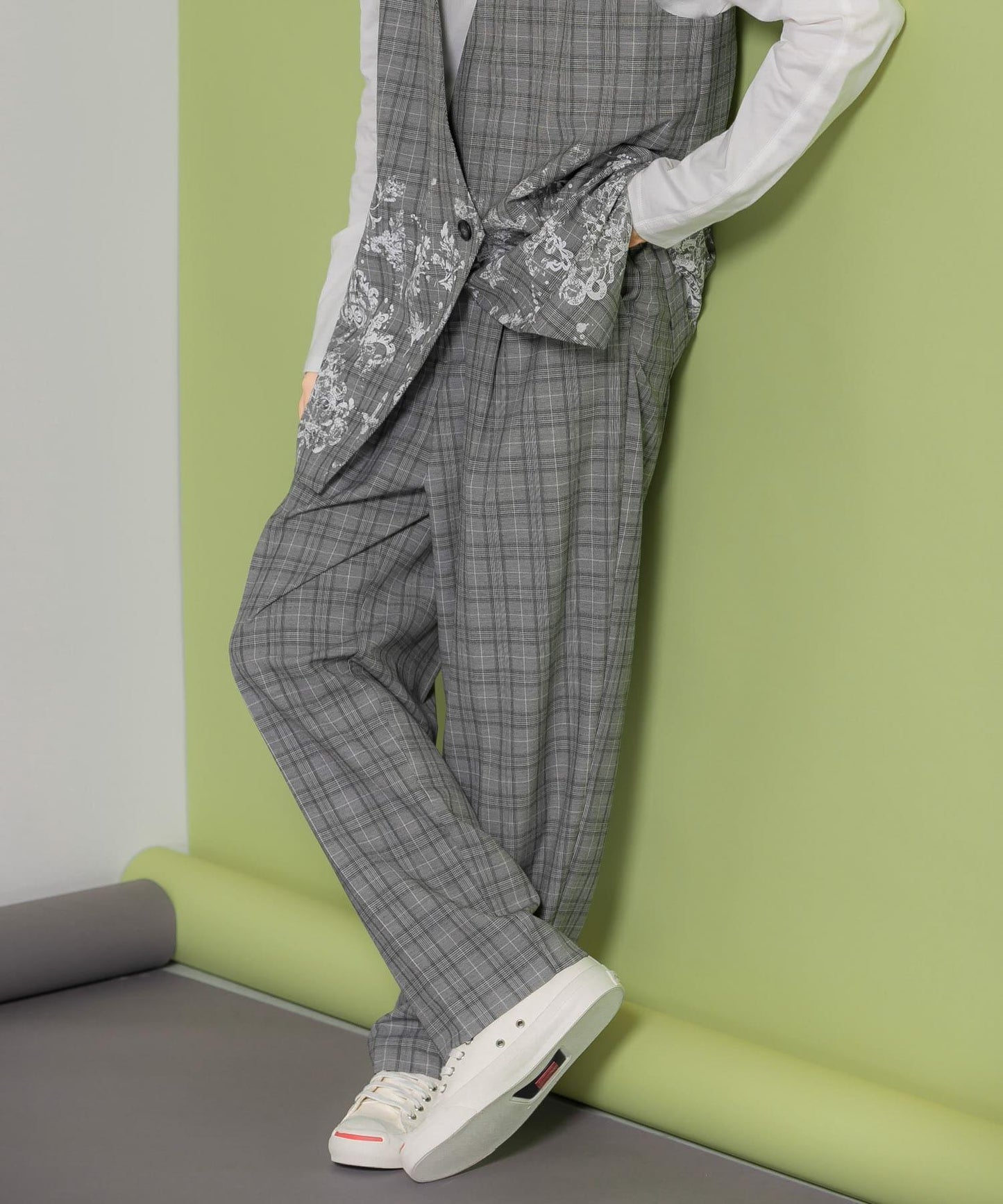 中線壓褶寬鬆格紋長褲