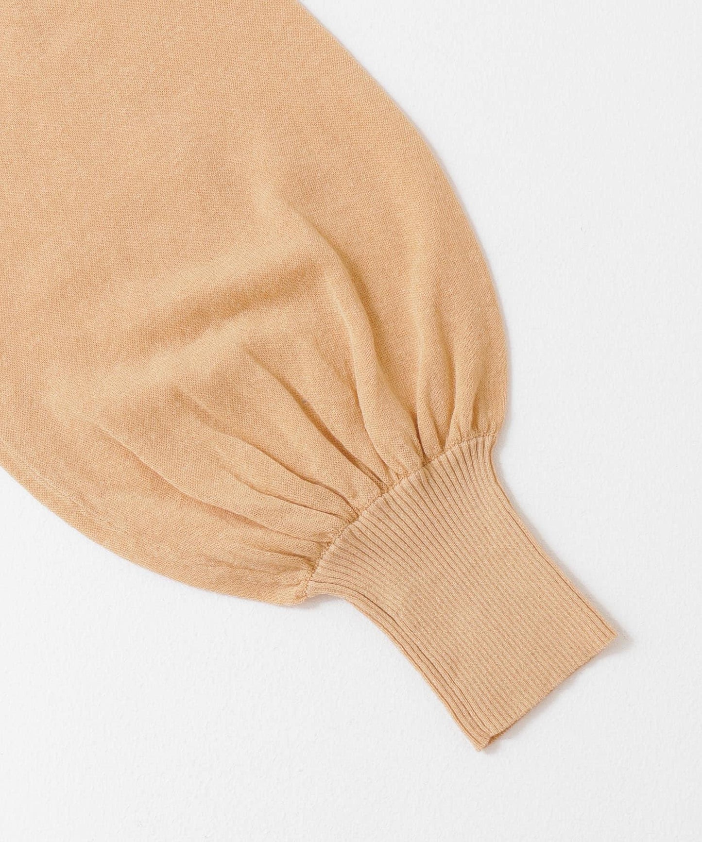 後背開口蓬鬆袖針織衫