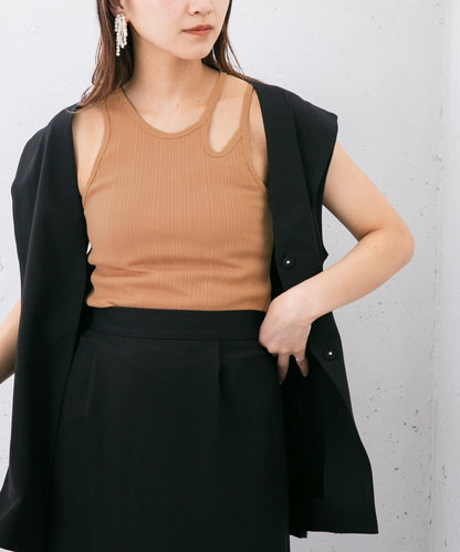 不對稱領口背心