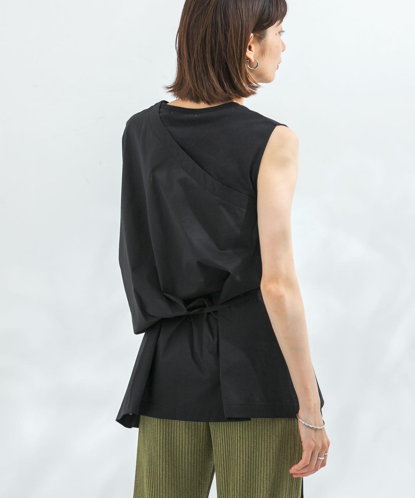 斗篷拼接不對稱襯衫