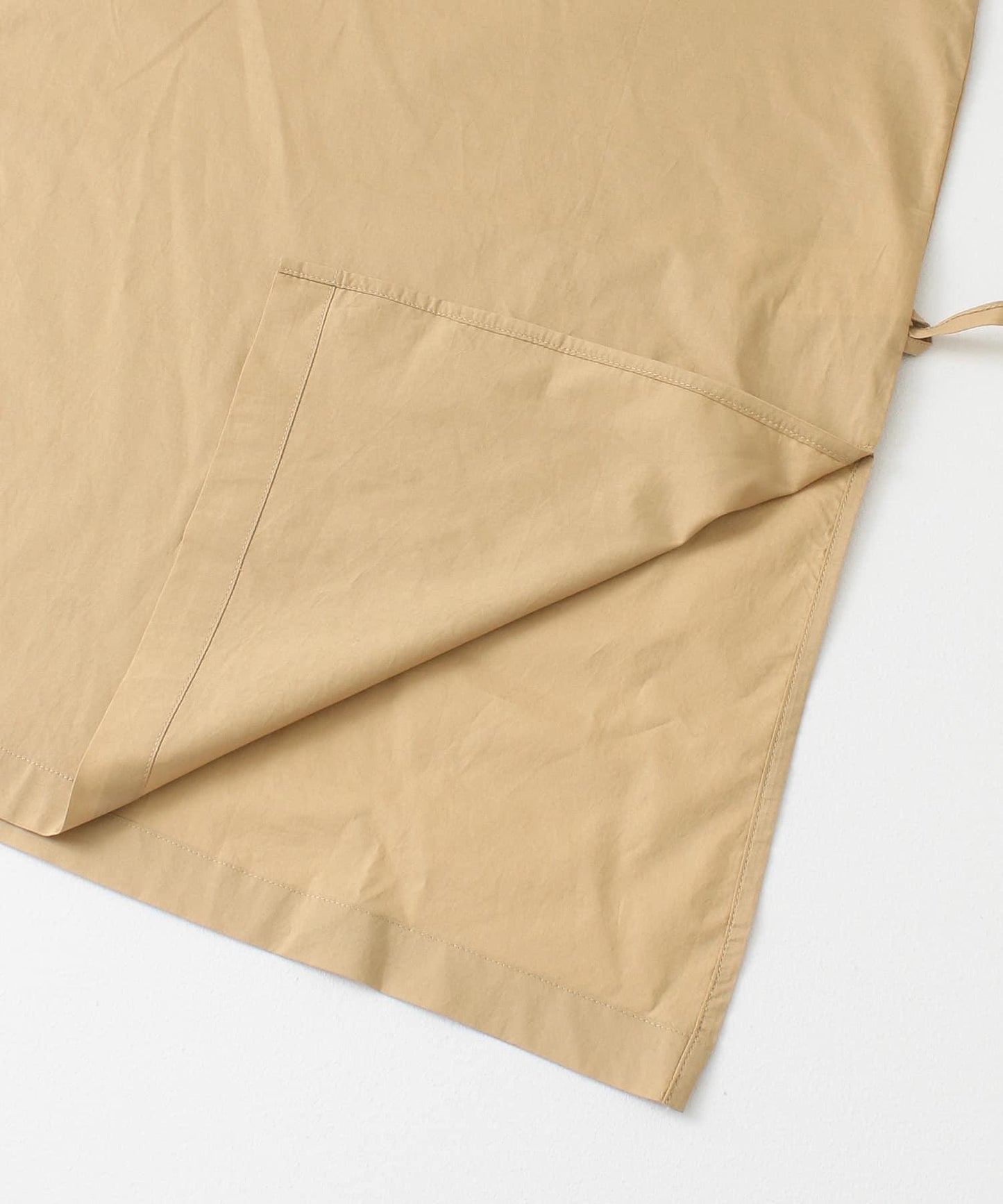 斗篷拼接不對稱襯衫