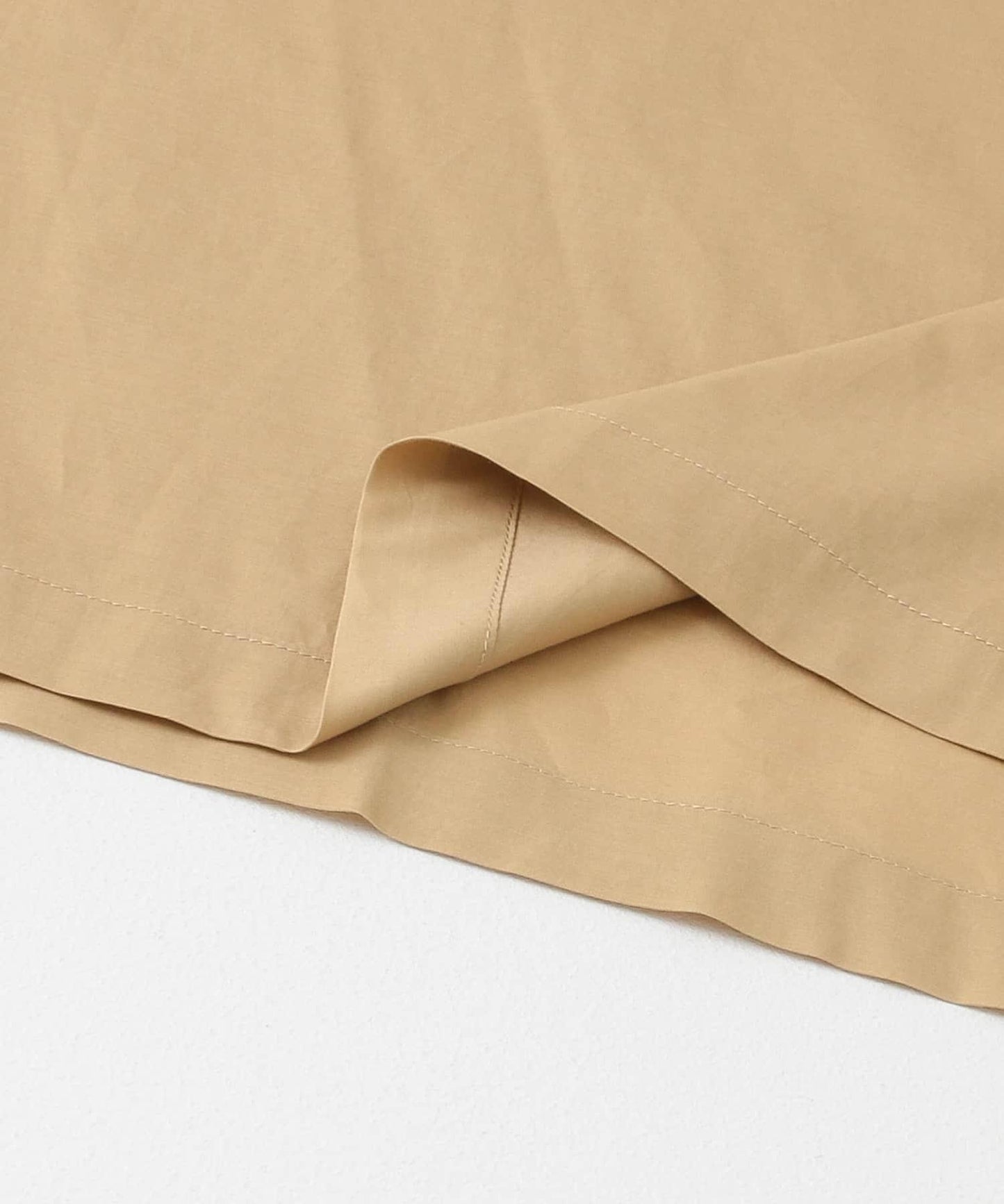 斗篷拼接不對稱襯衫