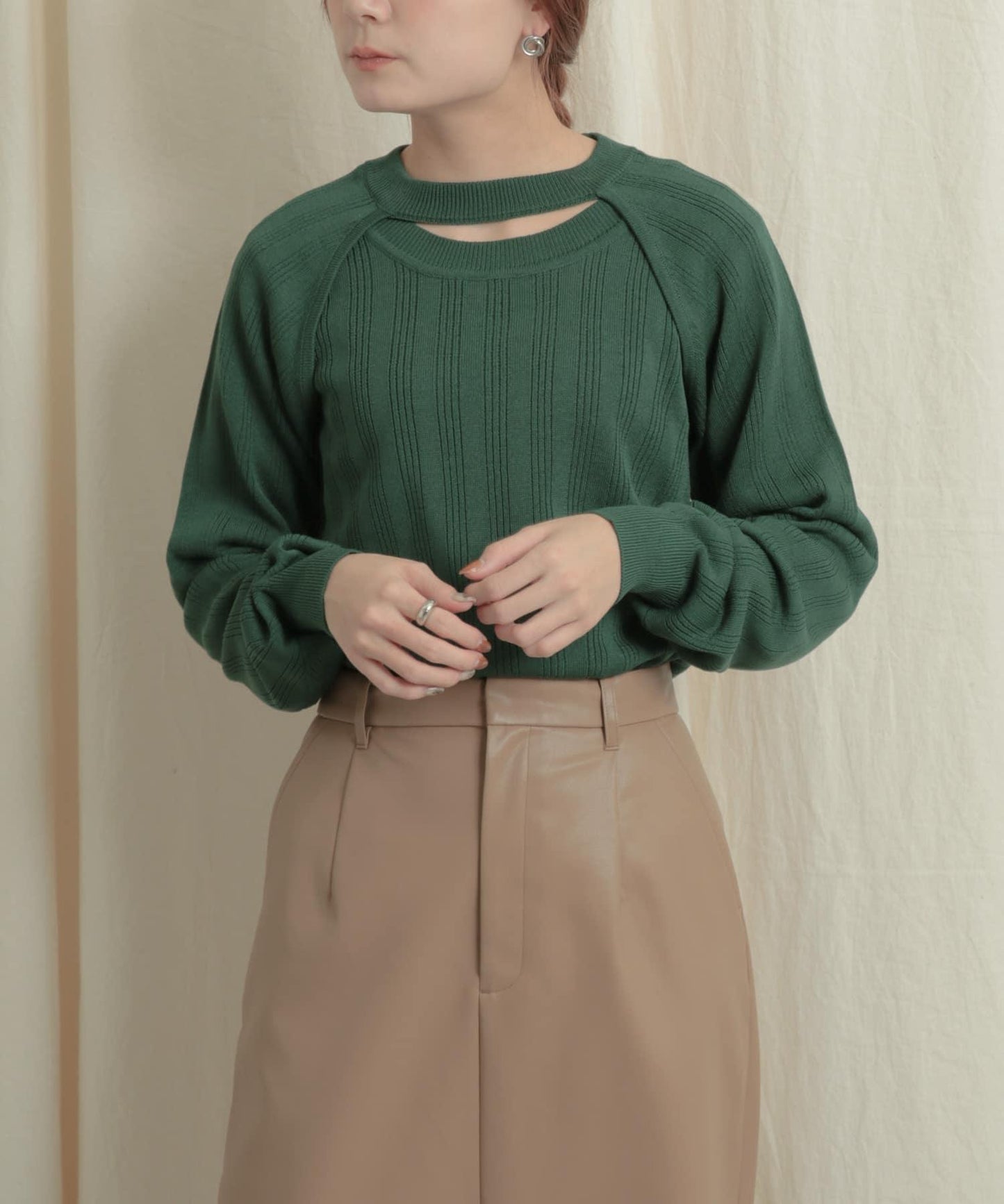 短款開衫疊穿針織上衣