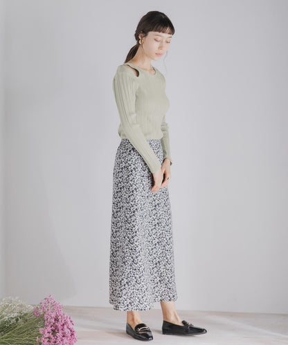 不對稱領口修身上衣