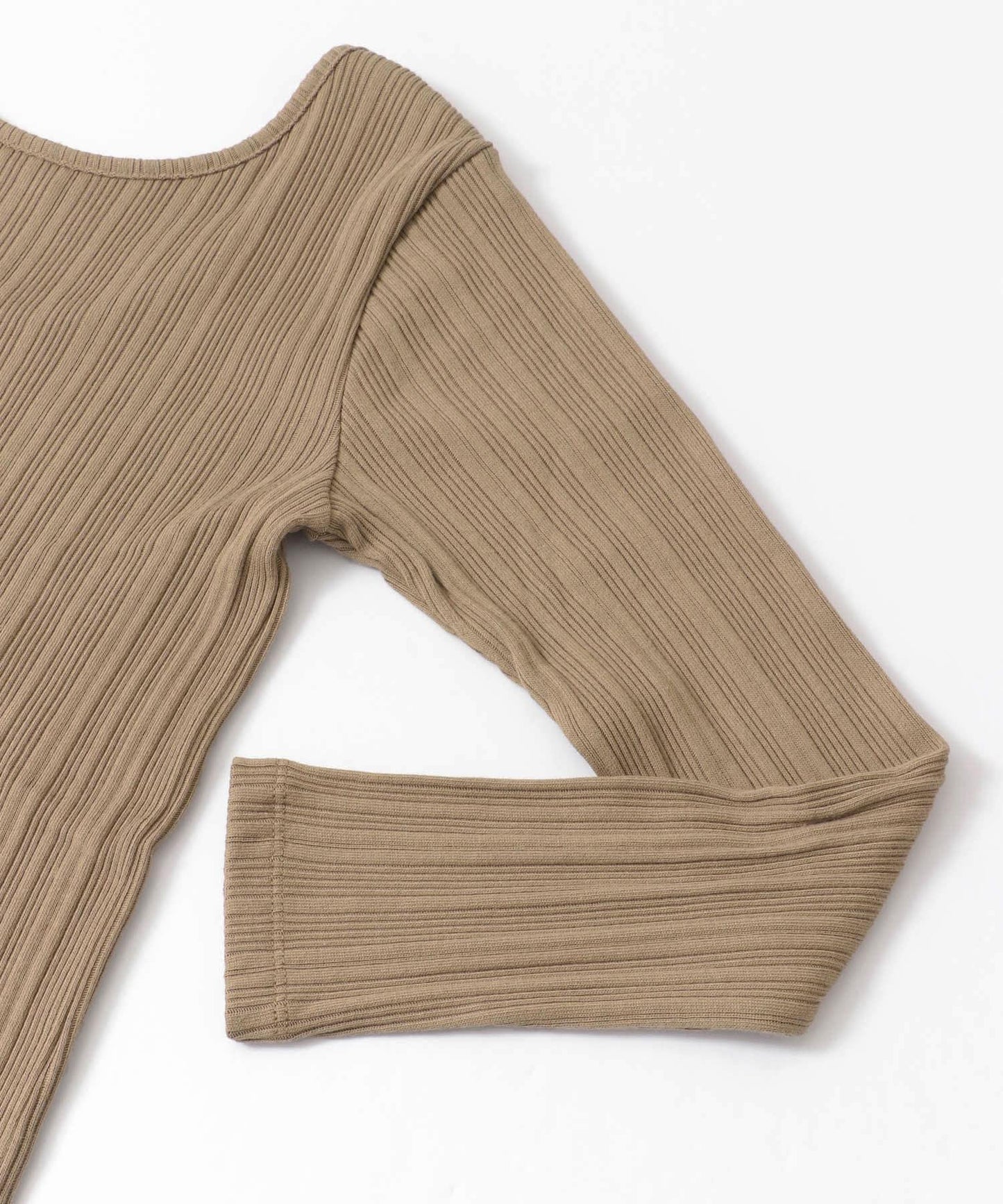 不對稱領口修身上衣