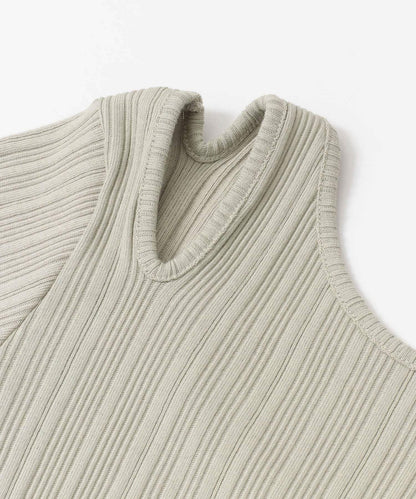 不對稱領口修身上衣