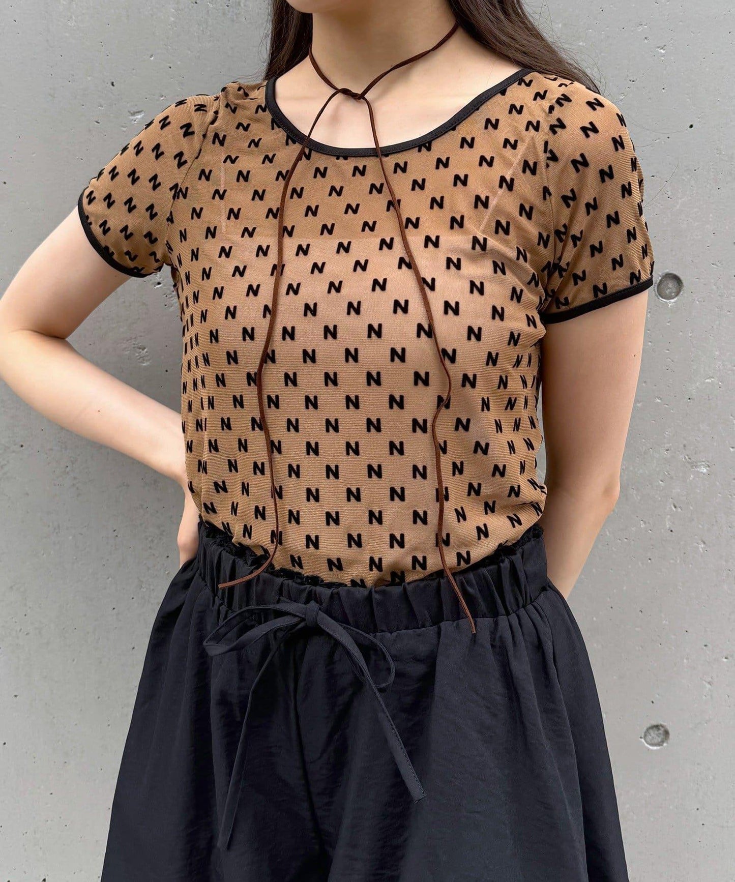 mline 半袖印花網紗上衣