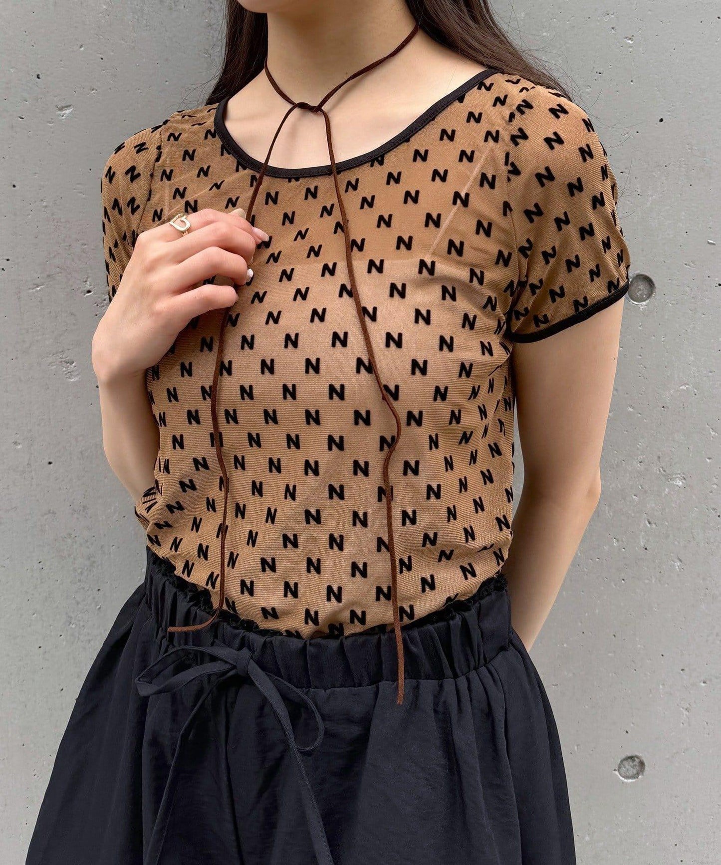 mline 半袖印花網紗上衣