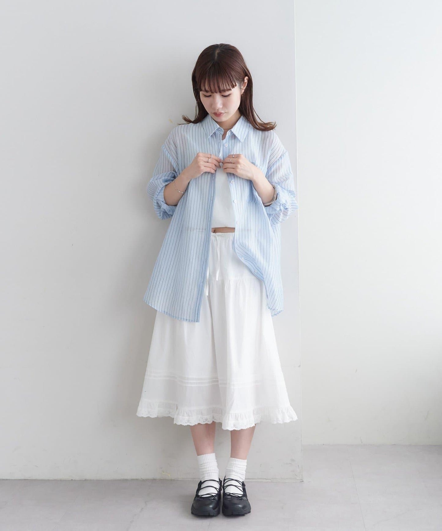 Discoat umm. 拼褶蕾絲傘擺半身裙