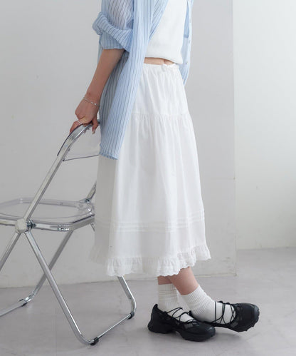 Discoat umm. 拼褶蕾絲傘擺半身裙