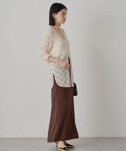 鏤空蕾絲V領襯衫