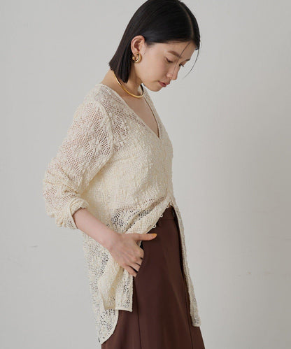 鏤空蕾絲V領襯衫