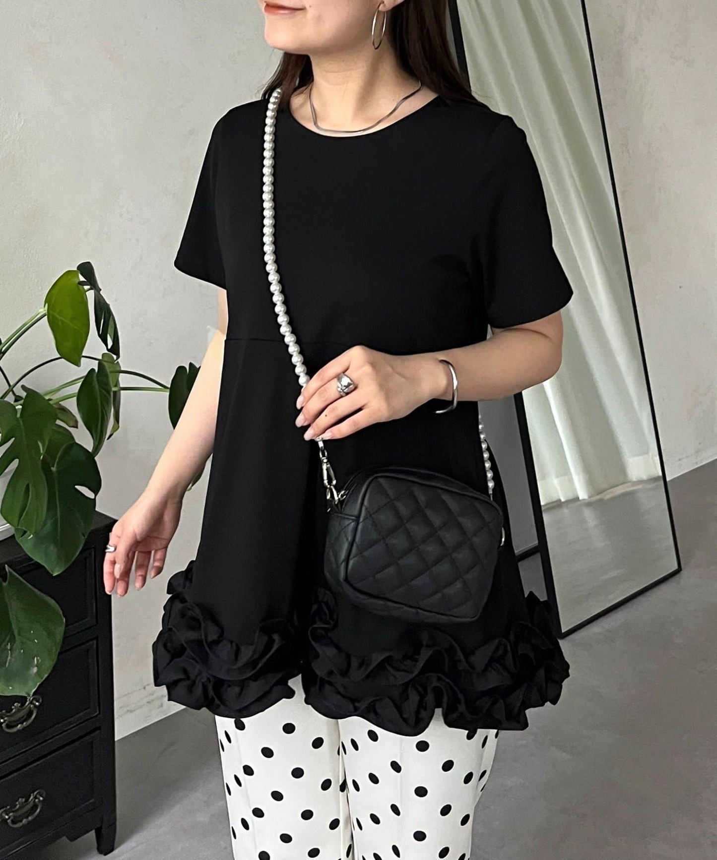 下襬荷葉邊荷葉邊T恤