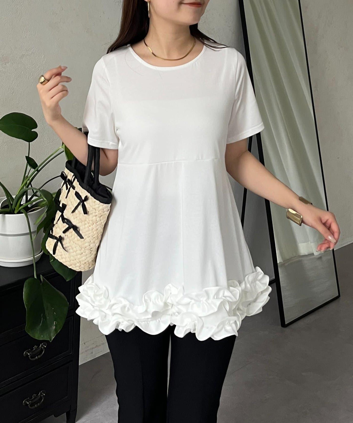 下襬荷葉邊荷葉邊T恤