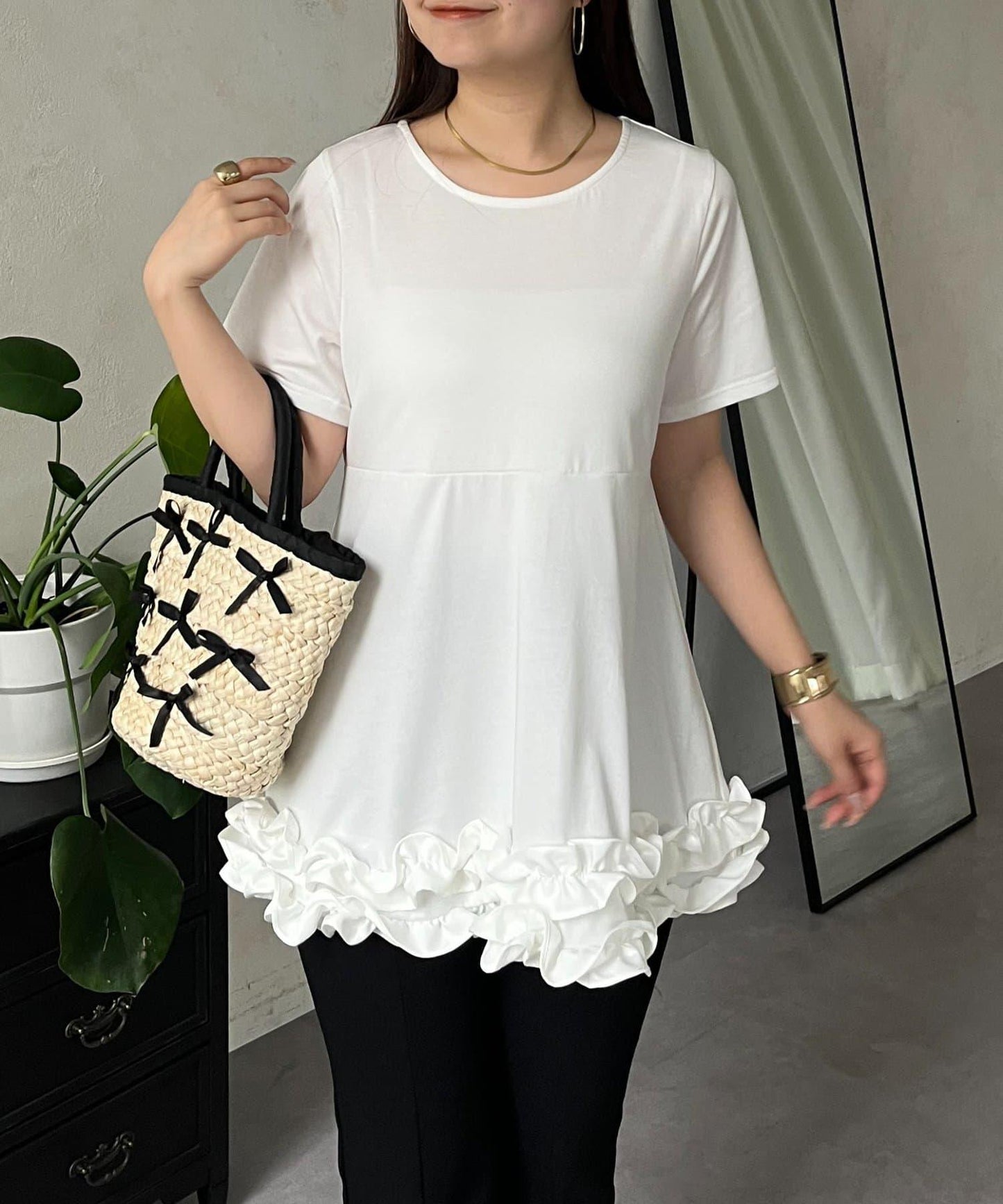 下襬荷葉邊荷葉邊T恤