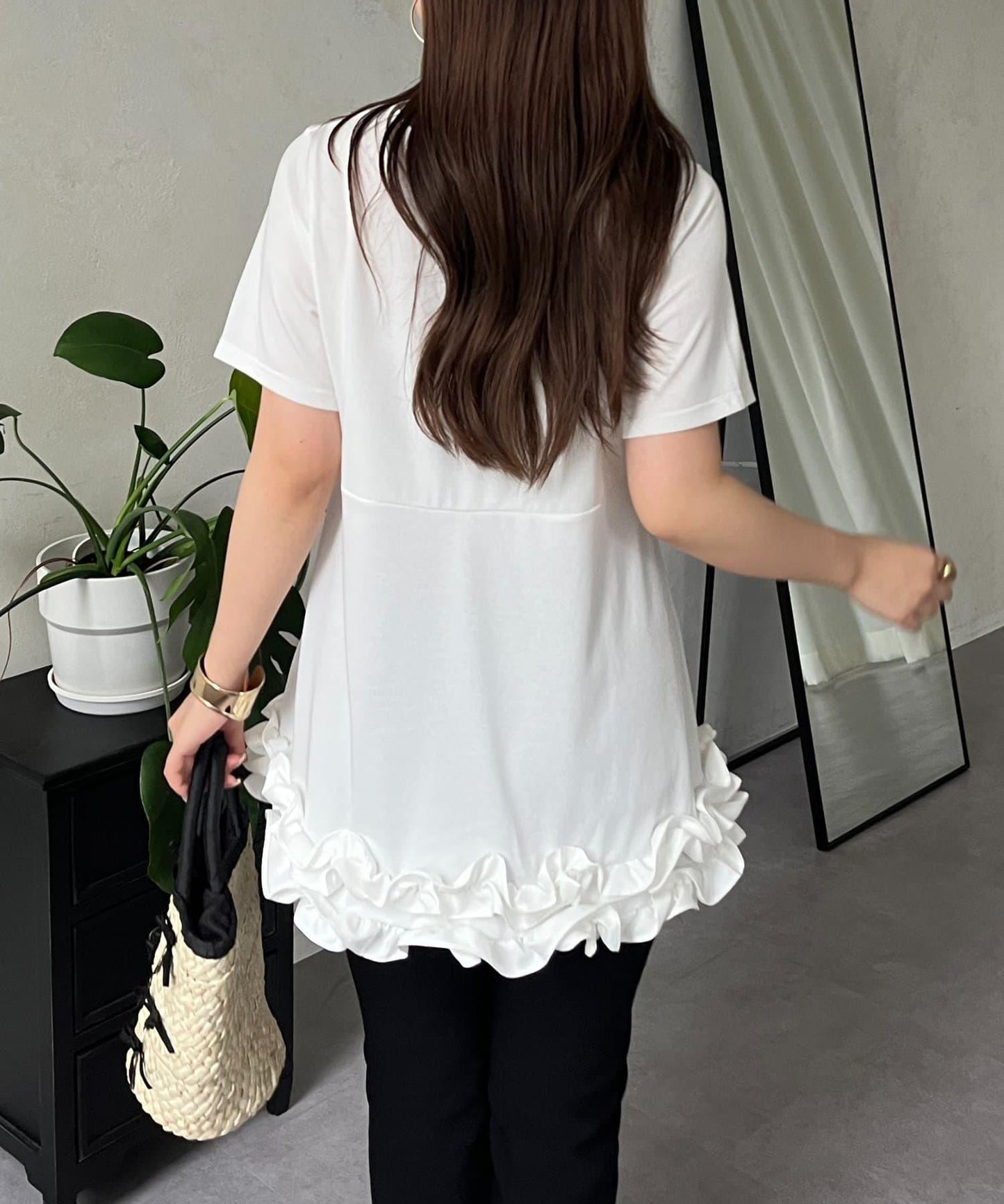 下襬荷葉邊荷葉邊T恤
