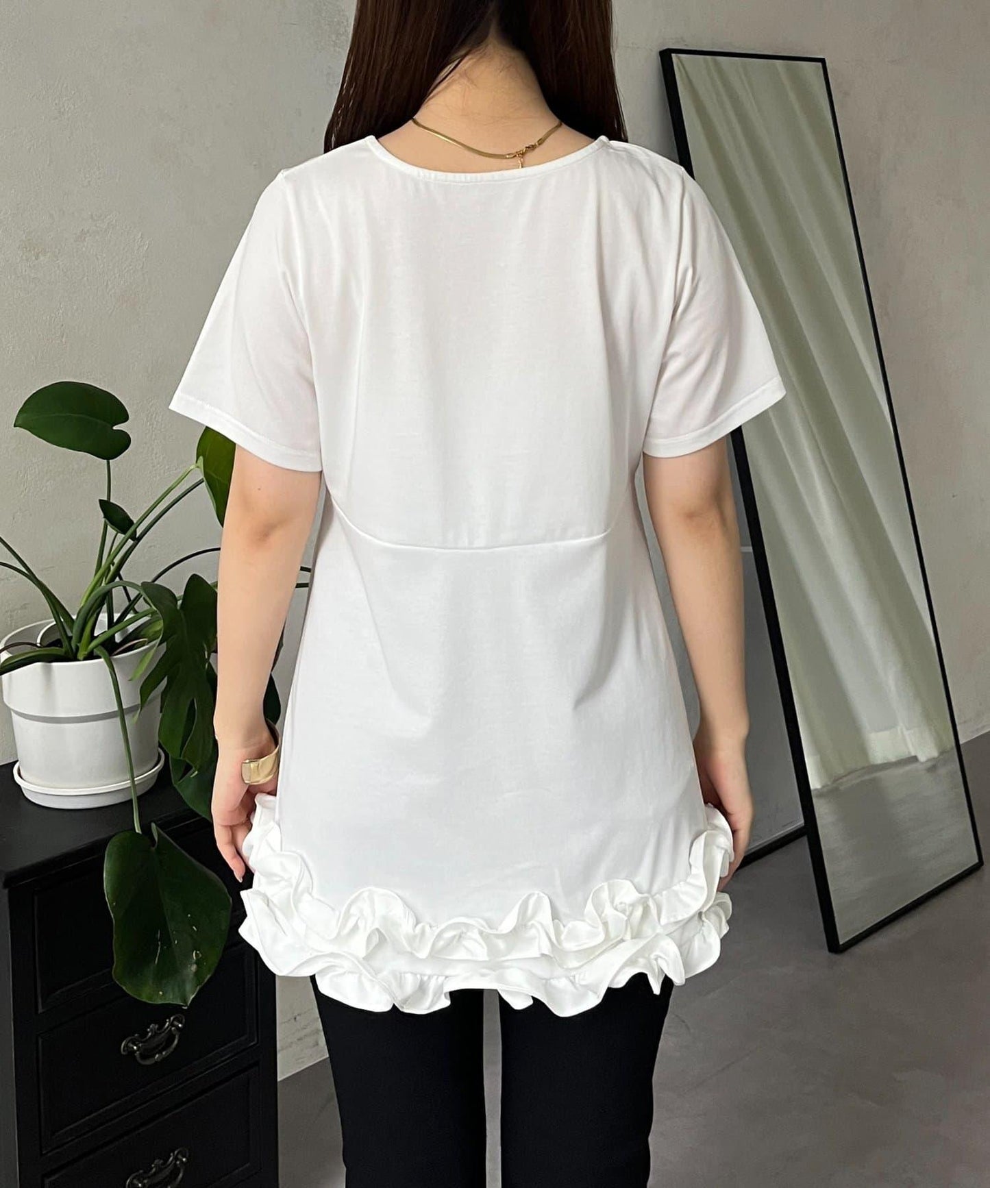 下襬荷葉邊荷葉邊T恤