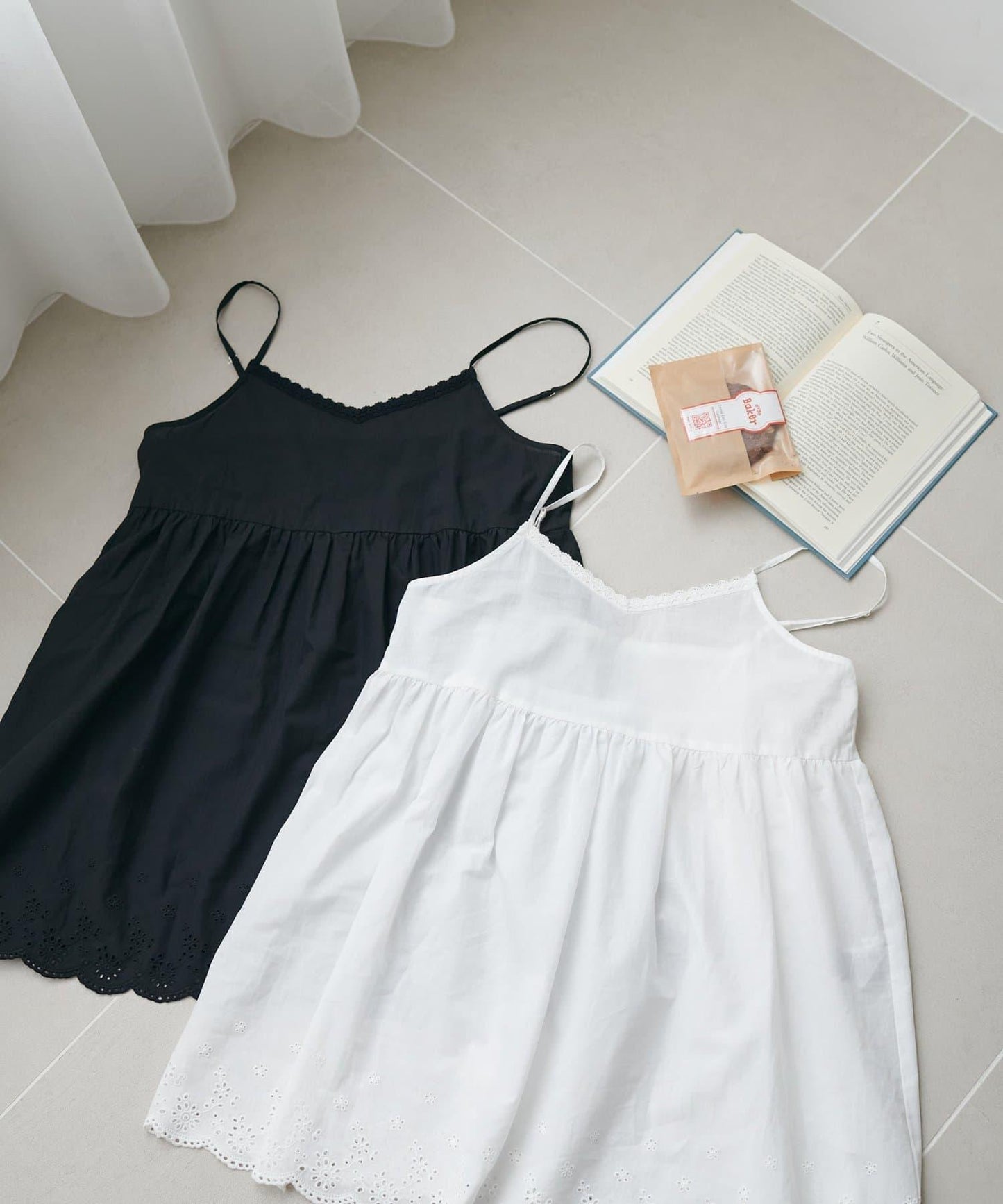 蕾絲拼接吊帶長款上衣