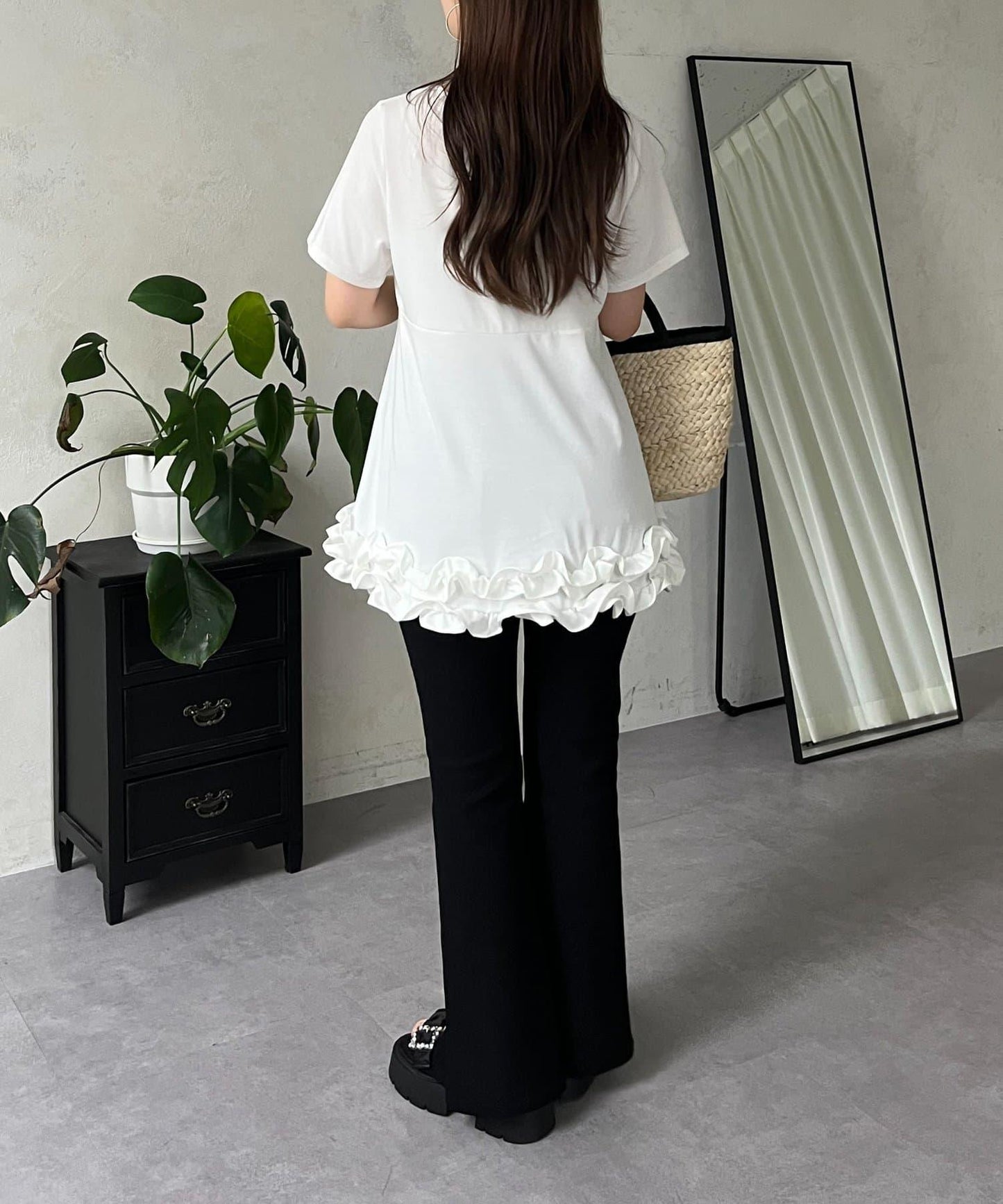 下襬荷葉邊荷葉邊T恤