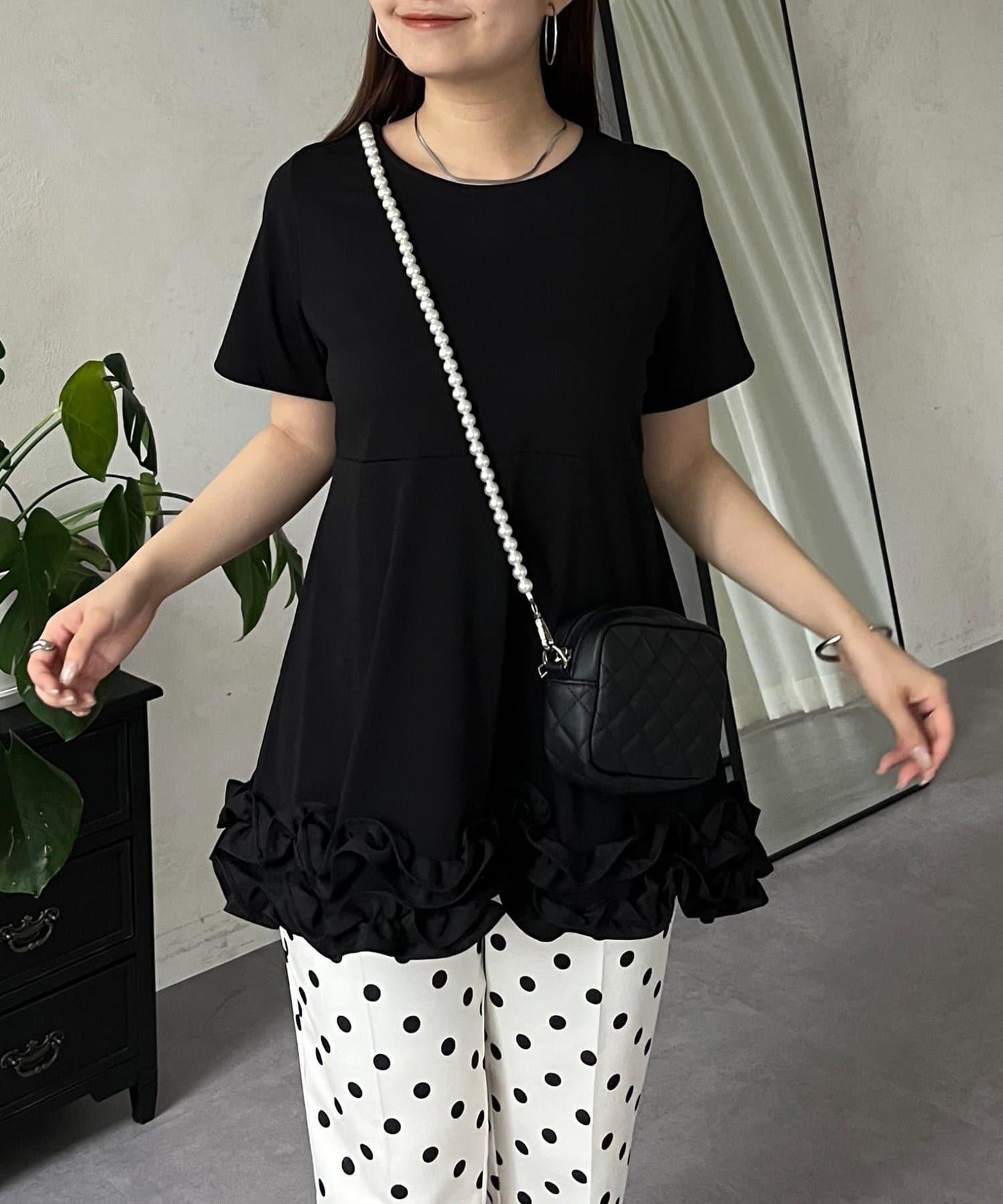 下襬荷葉邊荷葉邊T恤