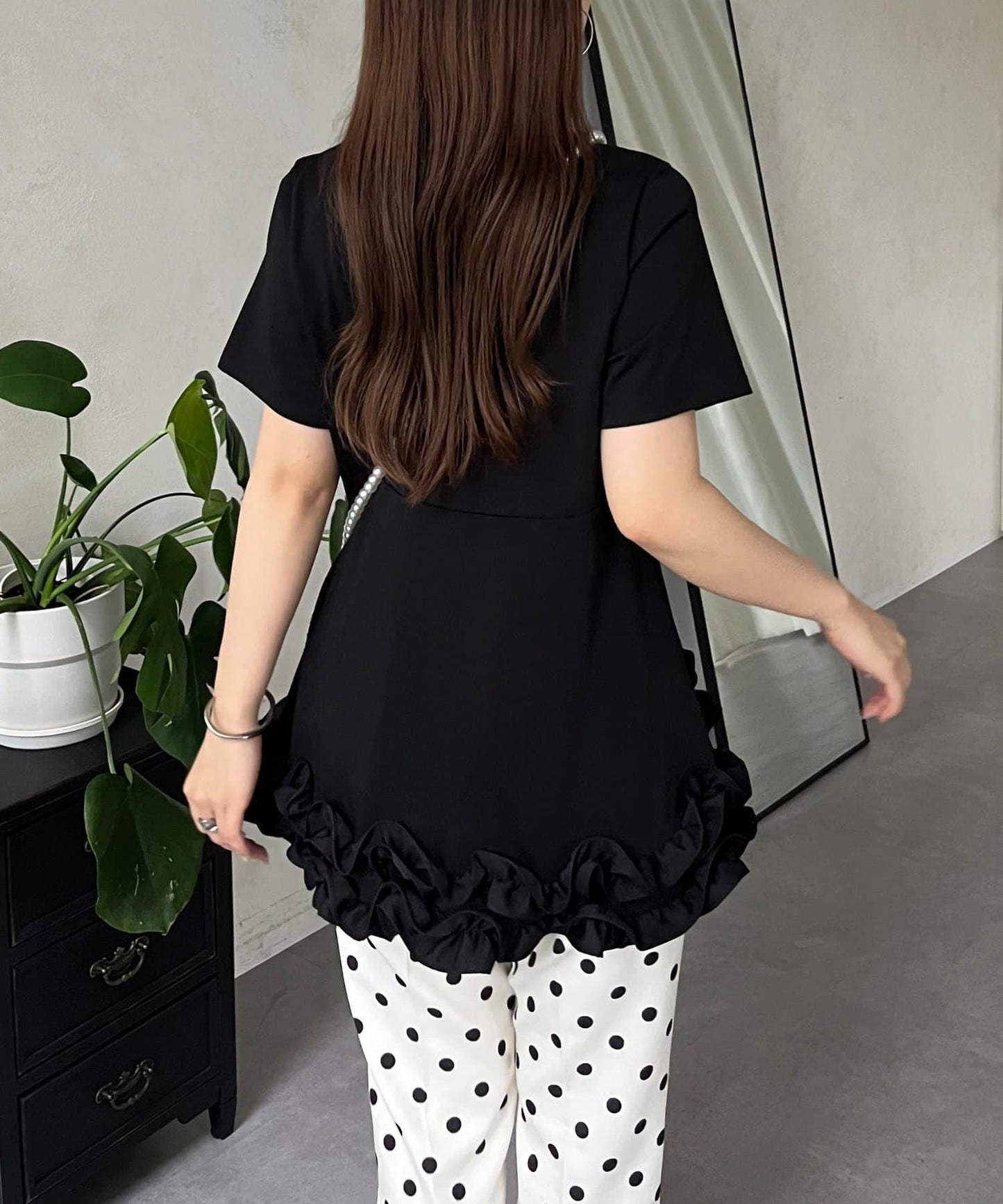 下襬荷葉邊荷葉邊T恤