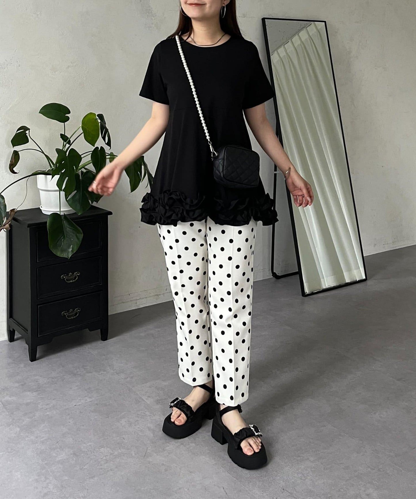 下襬荷葉邊荷葉邊T恤