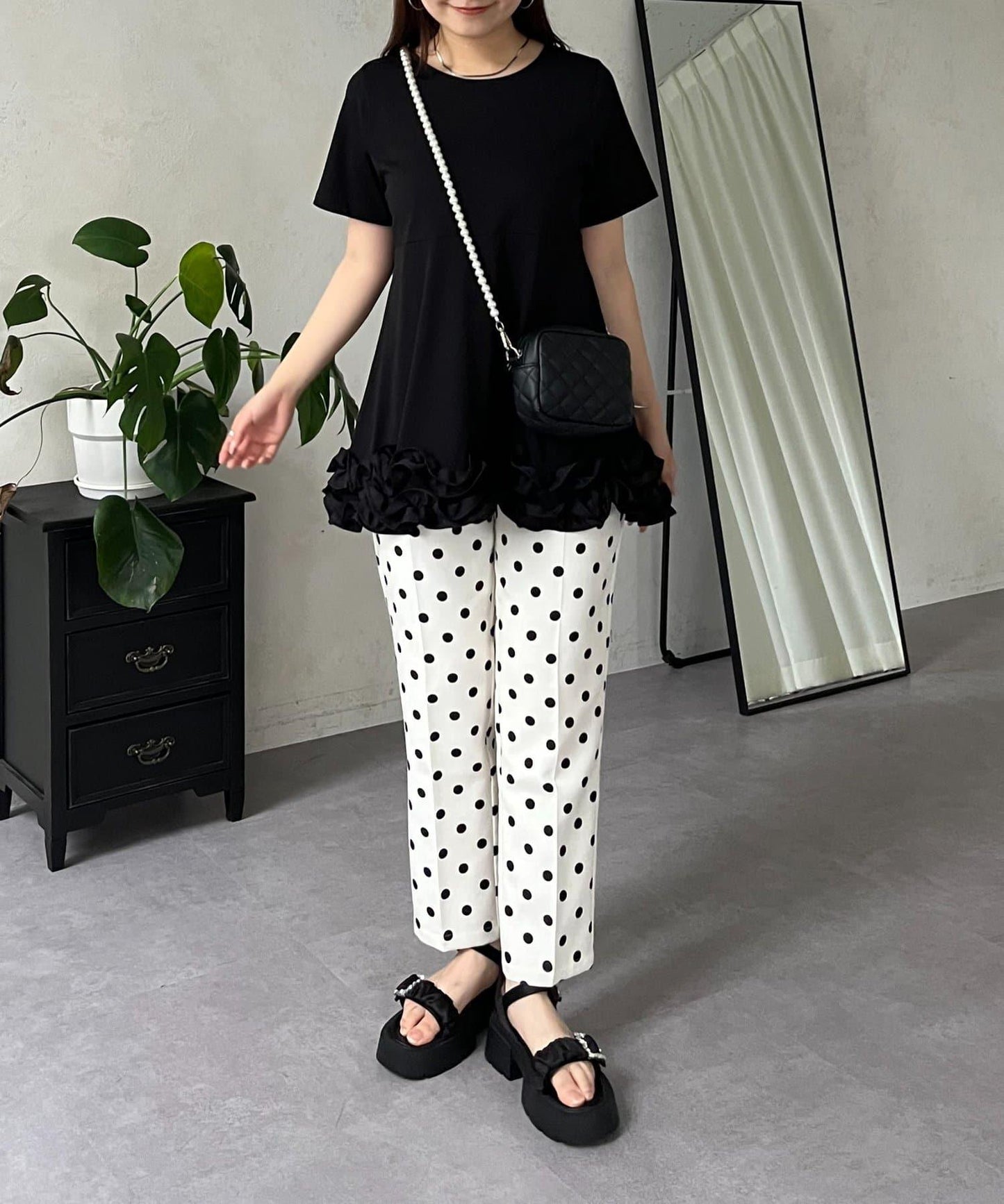 下襬荷葉邊荷葉邊T恤