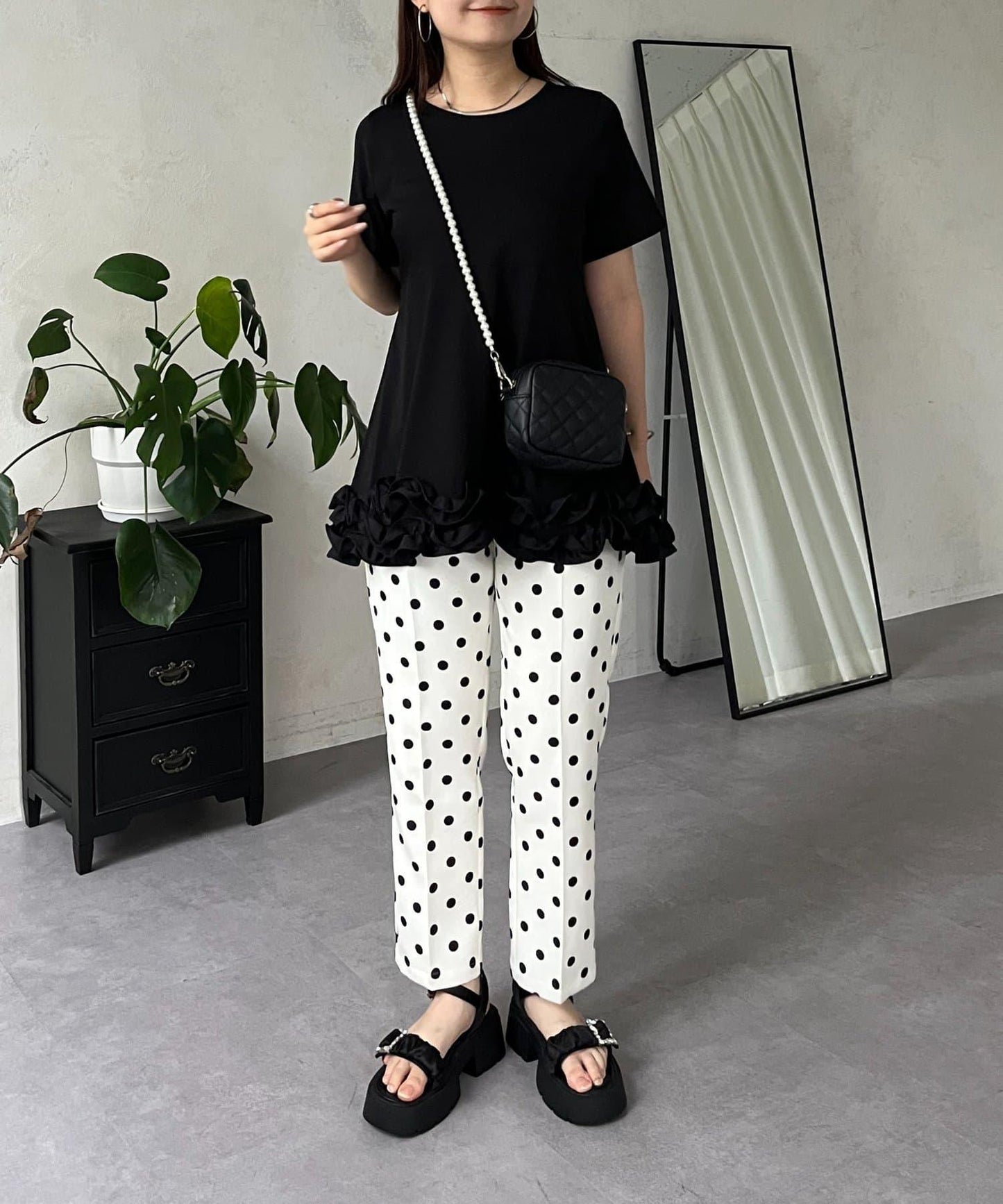 下襬荷葉邊荷葉邊T恤