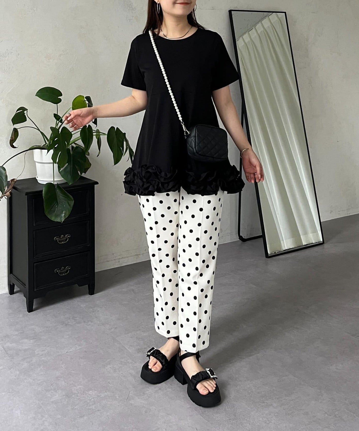 下襬荷葉邊荷葉邊T恤