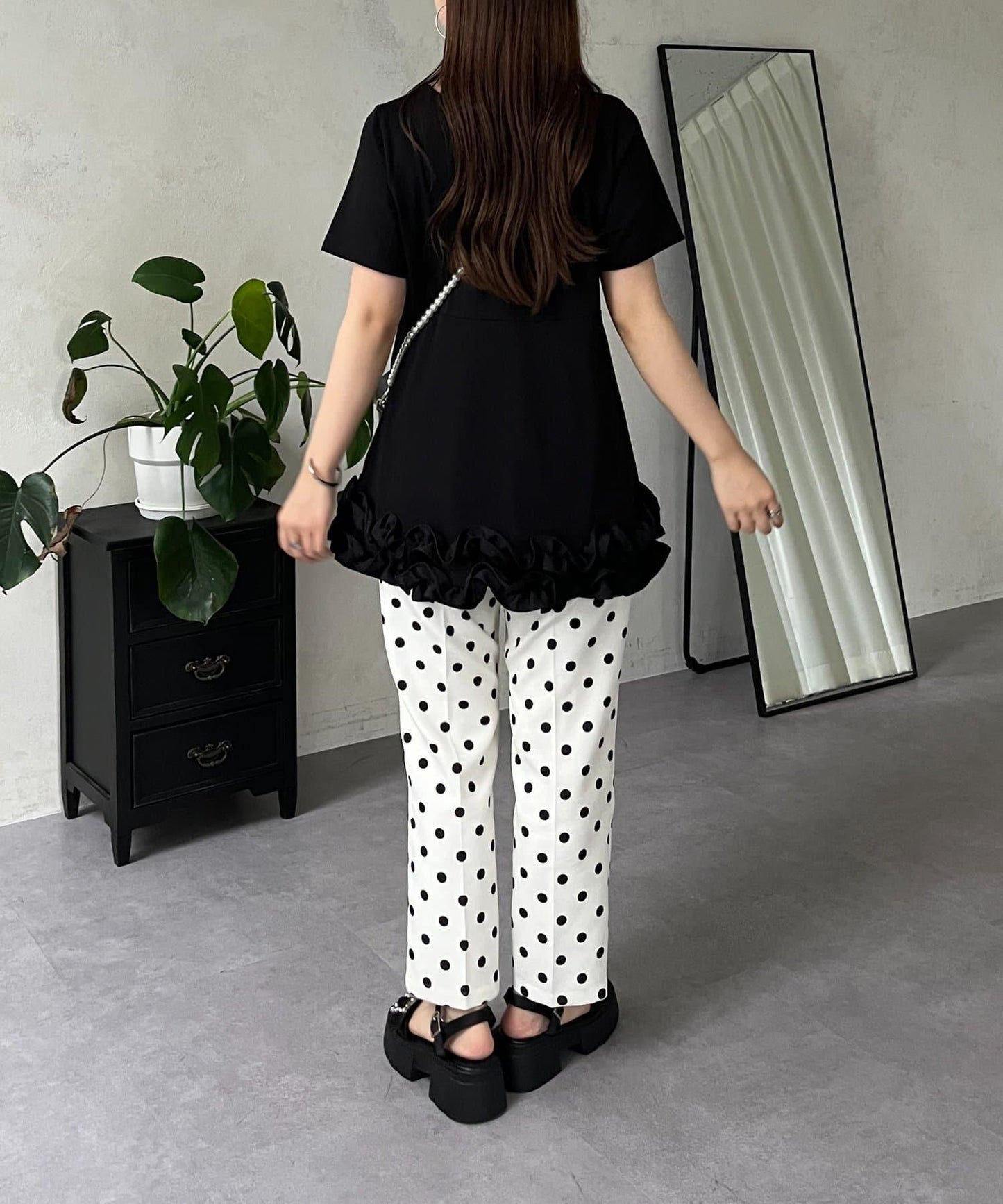 下襬荷葉邊荷葉邊T恤