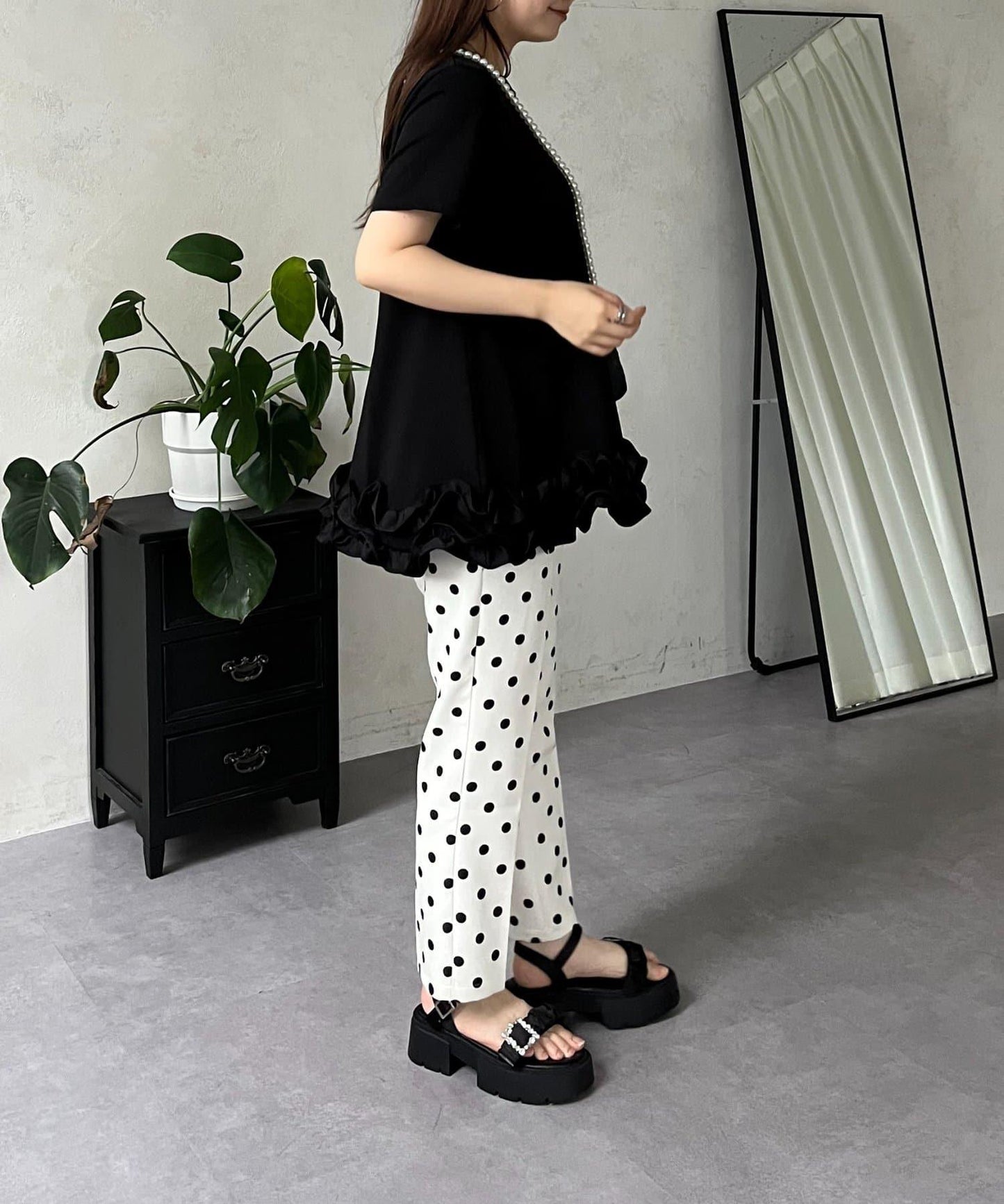 下襬荷葉邊荷葉邊T恤